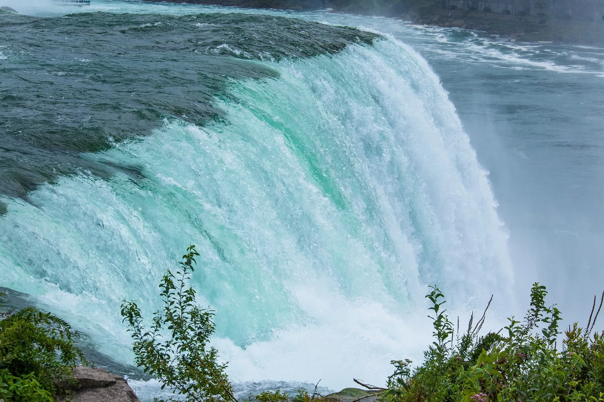 Niagara Falls Night Illumination Tour with Maid of the Mist 3