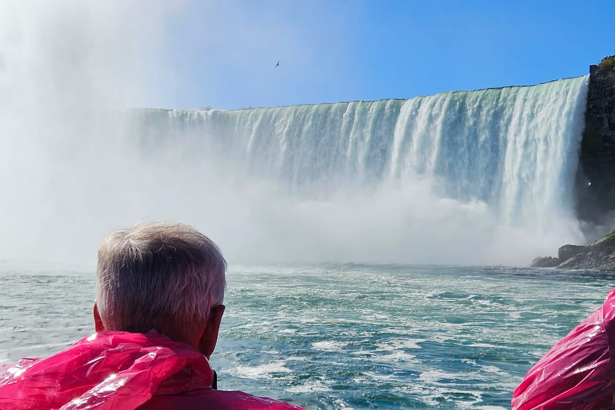 Niagara Falls Day Trip by Air with Seasonal Maid of the Mist 2