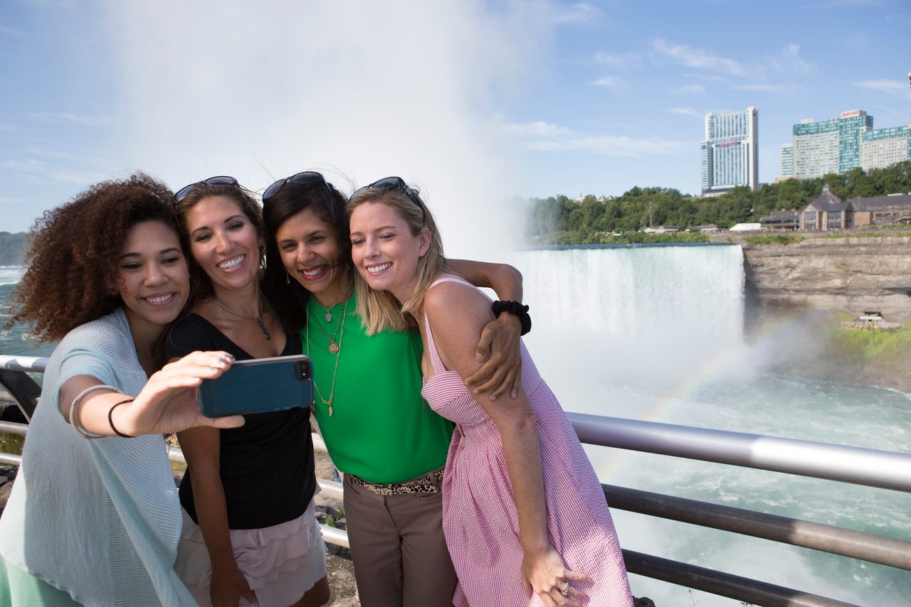 Niagara Falls USA: Guided Tour & Optional Maid of the Mist 3