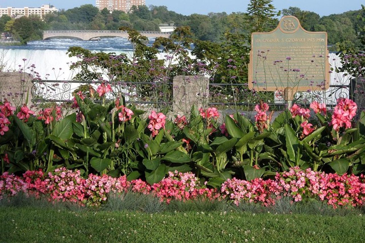 Small-Group Niagara Falls Day Trip 2