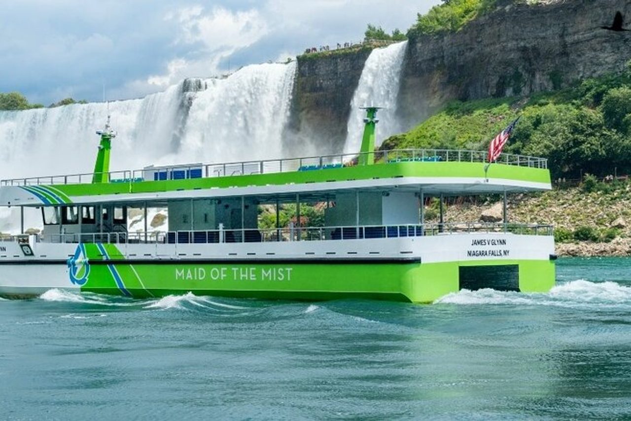 Niagara Falls Overnight Sightseeing Tour with Hotel, Hard Rock, Maid of the Mist