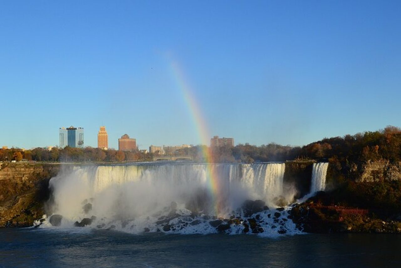 Niagara Falls Night Illumination — Holiday Edition