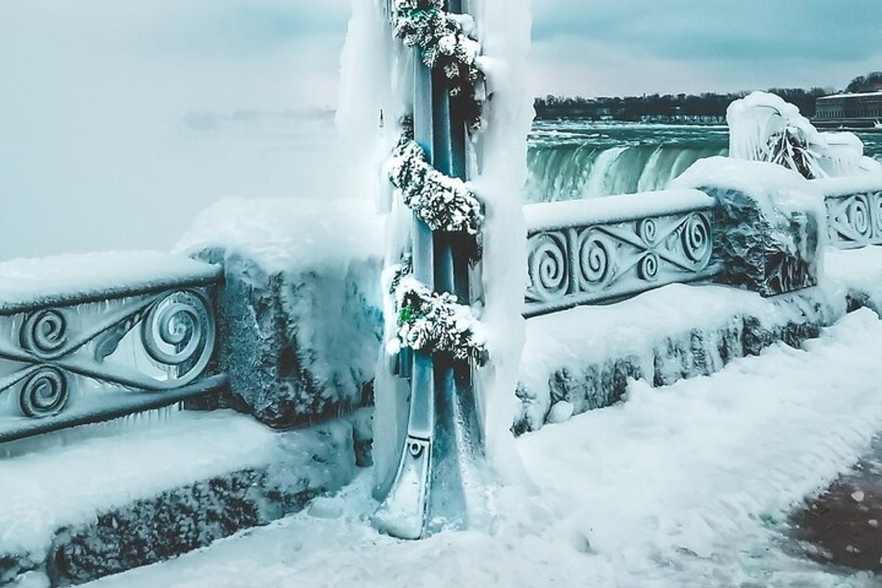 Niagara Falls Night Illumination — Holiday Edition 2